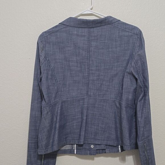 WHITE HOUSE BLACK MARKET Light Blue Lightweight Canvas Moto Jacket Size 10 - Picture 4 of 8